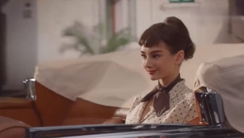 珍藏版奥黛丽赫本的德芙广告太美了