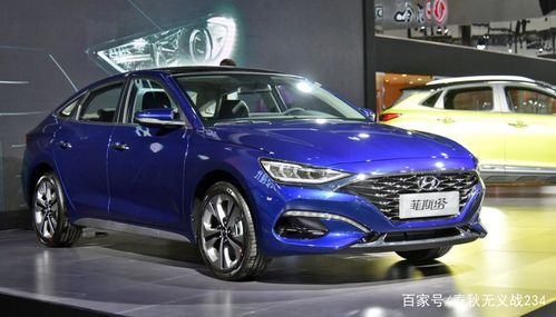 炫酷的蓝色北京现代汽车,看起来运动范十足,车型显得沉稳,神秘,恭敬有