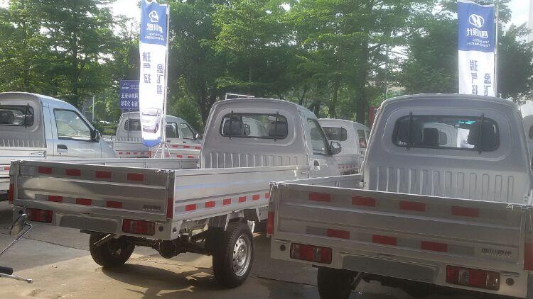 四川现代升级微卡是市场上最新型的小货车,1.2---1.
