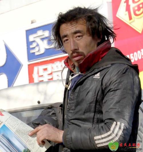 孟燕君的农民互联网-省会石家庄现衣衫褴褛犀利哥