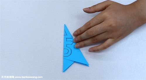 儿童手工剪纸雪花步骤