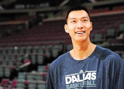 易建联背后到底谁在撑腰?顶风作案为耐克签名,姚明反击大快人心