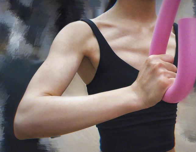 这脖颈这手臂这身材线条