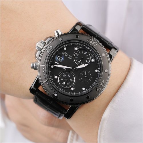 万宝龙运动系列精钢自动机械男表