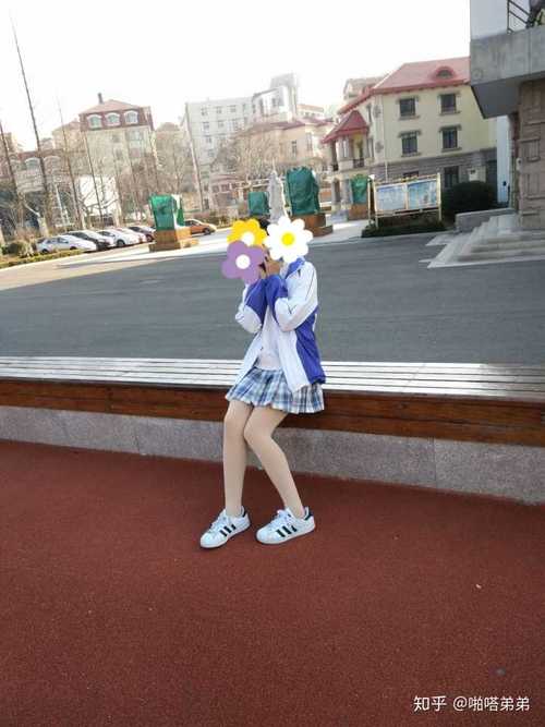 光腿神器可以搭配 jk 制服吗?