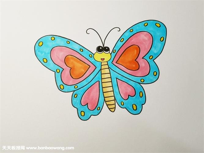 一笔一画的蝴蝶画法