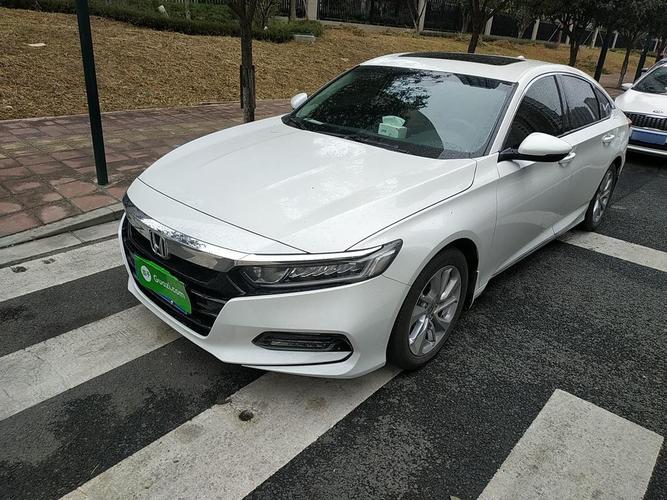 本田雅阁2021款15t自动豪华星空限量版国Ⅵ