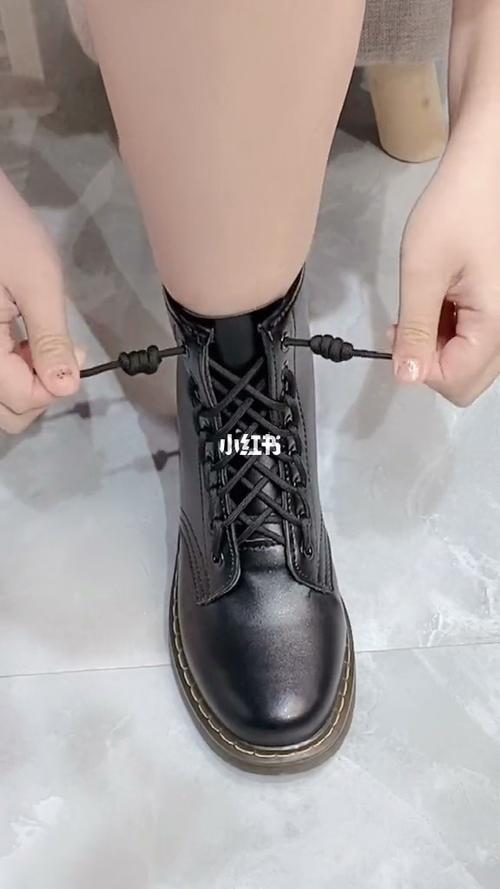 马丁靴鞋带系法|教程来了哦!赶紧收藏起!_马丁靴_通用