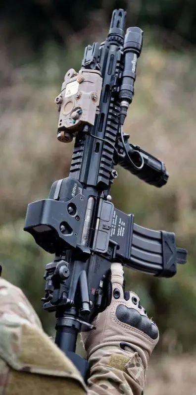 世界最好的步枪之一黑克勒科赫hk416