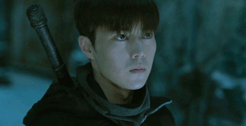 王胖子戏多,吴邪演成男二,小哥像个呆瓜:《云顶天宫》,很粗糙