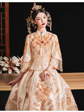 金色香槟中式嫁衣秀禾服 伴郎伴娘服各一套