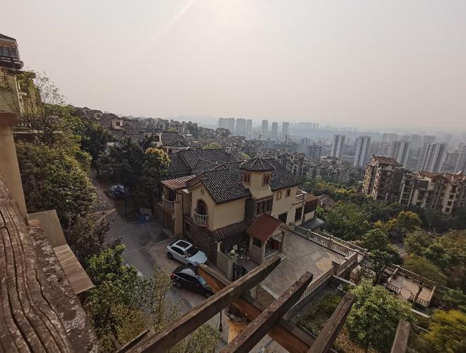 李家沱 蓝光十里蓝山六房245万