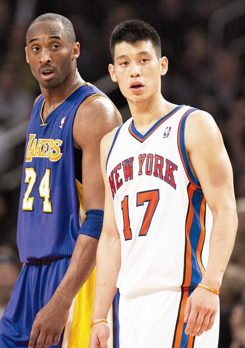 哈佛毕业的nba二年级生,纽约尼克斯的华裔球员林书豪火了.