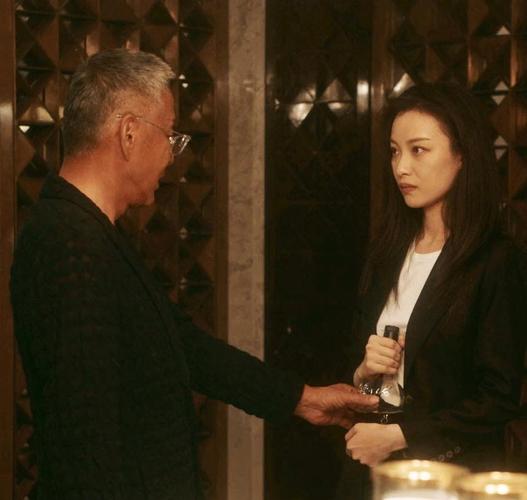 胡军新片与小28岁女友恋爱 陈道明倪妮相差32岁演情侣