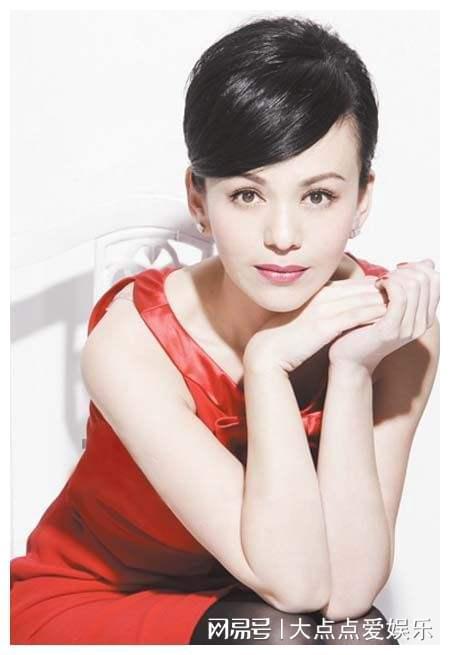 50岁雪姨王琳蜂腰美腿宛如少女两段婚姻失败后至今仍单身