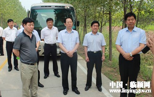 李建波到临颍县调研农村公路建设工作(图)