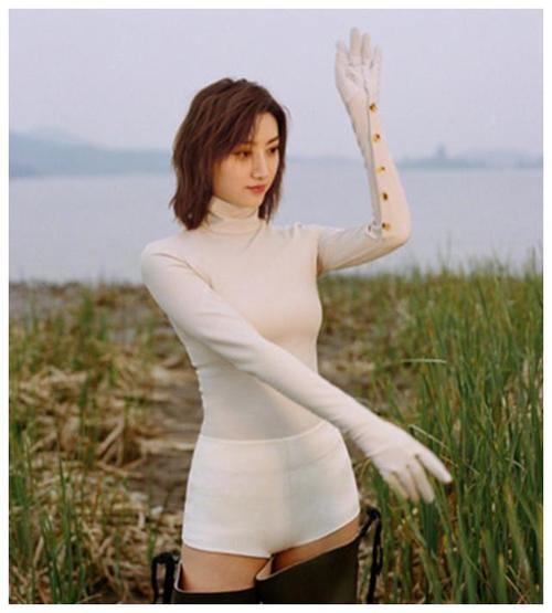 景甜这组时尚大片厉害了!穿超紧身衣身材超好,彻底撇清怀孕传闻