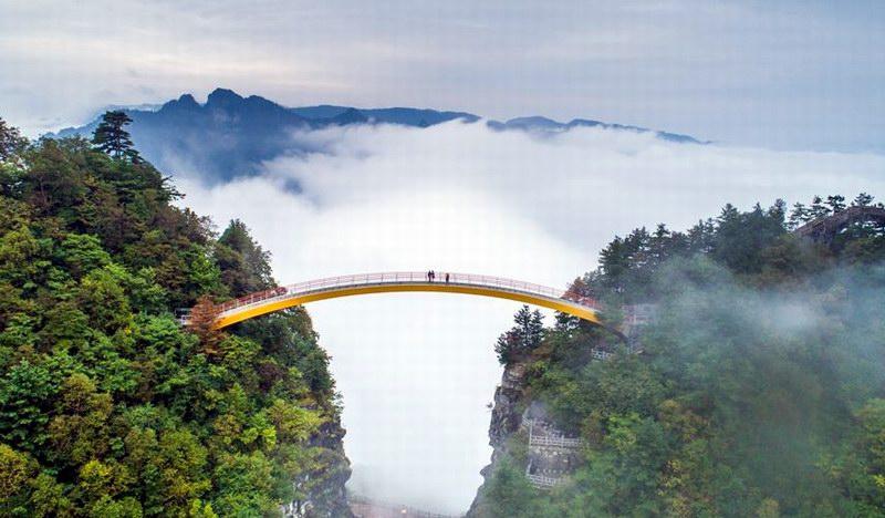 神农架林区飞云渡