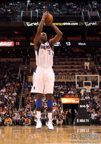 高清图:奥多姆小牛生涯精选 状态低迷惨淡收场