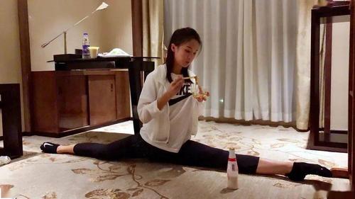 她是怎么翻盘的