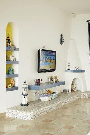 请用贝壳马赛克设计电视背景墙