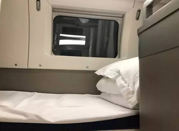 酷哦!动车卧铺plus,每人独享一个包间~高颜值车厢内部曝光