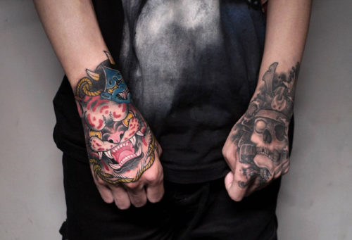 超个性男生手背纹身图案设计4