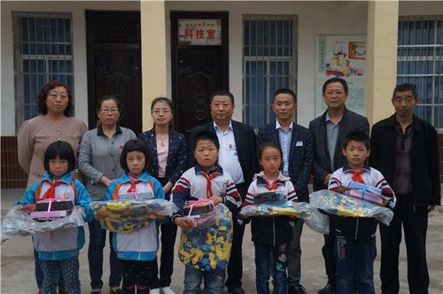 其它 正文 随后,高世龙书记,王理镇长,南副书记,问晓娟主席等一同查看