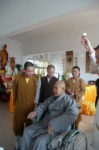 佛源老和尚2008年第二次回故乡(原创)