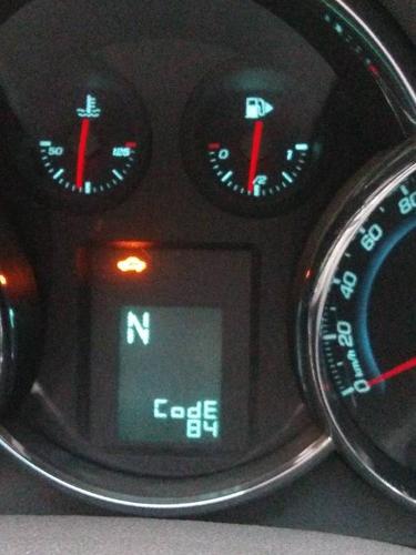 13款科鲁兹,仪表盘有个小扳手显示,车子抖动厉害是什么原因