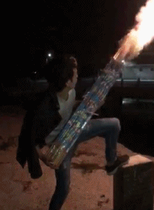 过年这样放烟花简直威武霸气,一定有不少人一直想这么玩有钱任性