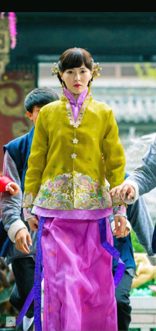 《活色生香》——唐嫣