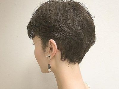 今年最流行女生短发发型推荐 越剪越美的短发令人超心动