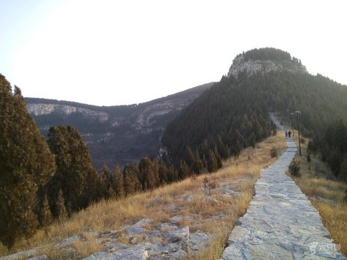 2017-12-31 岁末登回龙山未命名_脚印_济南市区_六只脚