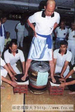 适合中老年男性练的九九铁裆神功(组图) - 夕阳有约 - 休闲广场 夕阳