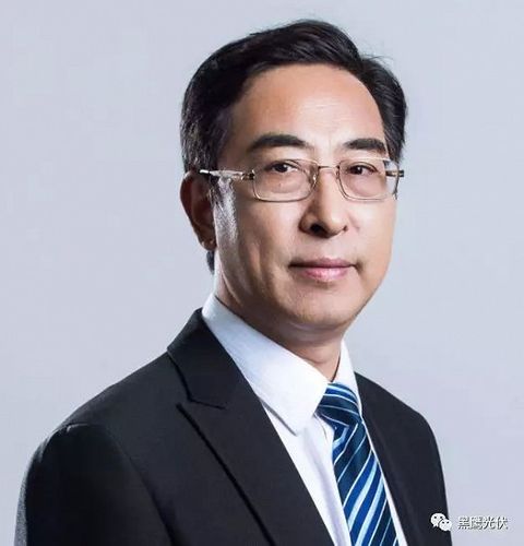 2009年起任通威股份市场部经理,2010年10月起任通威股份湖北片区总