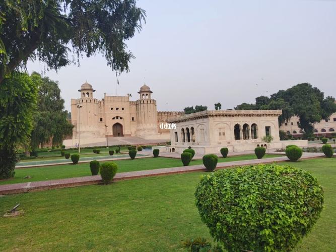 拉哈尔皇家清真寺badshahi mosque_巴德夏希清真寺_周边游_建筑