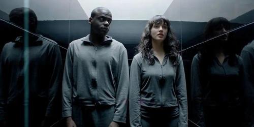 《黑镜》第一季剧照:偏冷色的基调