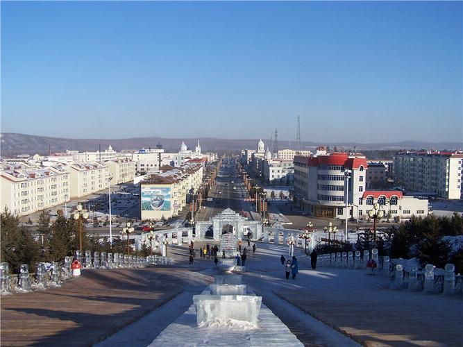 漠河县隶属于黑龙江省大兴安岭地区,位于黑龙江省大兴安岭北麓,黑龙江