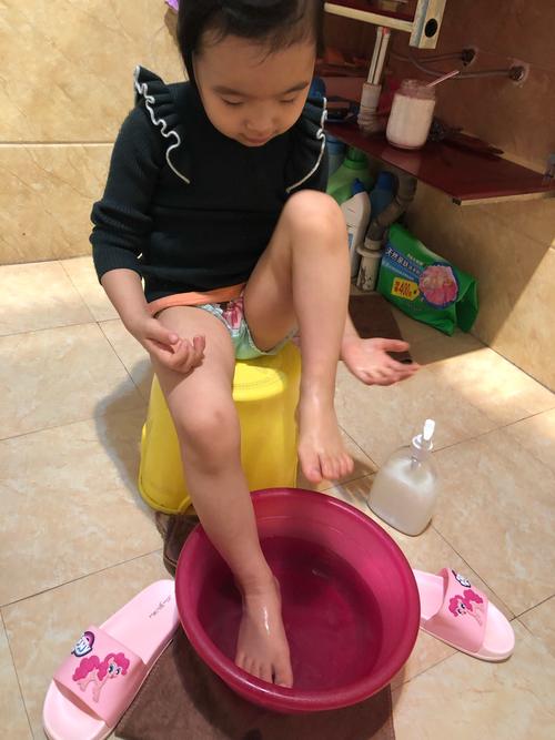 【城南幼儿园·攀登二班班】---侯景惠小朋友《欢欢喜