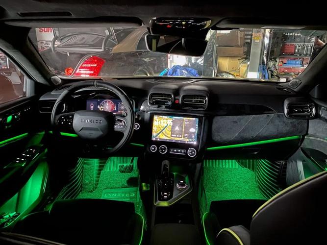 领克03  64色氛围灯_领克_氛围灯_领克怎么样_领克03氛围灯_汽车_汽车