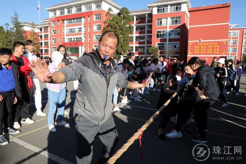罗平腊山一中第22届田径运动会精彩纷呈