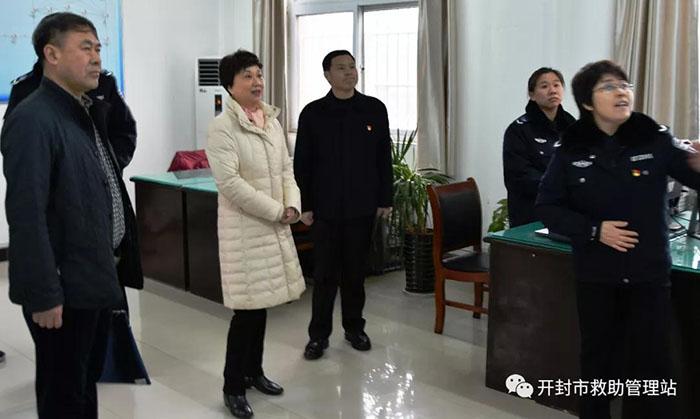 开封市民政局局长薛冬一行到局属各单位进行调研