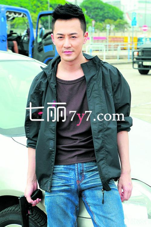《使徒行者》林峰服装造型大盘点 型男style引领时尚潮流 (3)