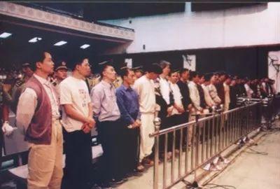 1995年底至1996年初,张子强,陈智浩,柯贤庭,朱玉成,李运,叶继欢