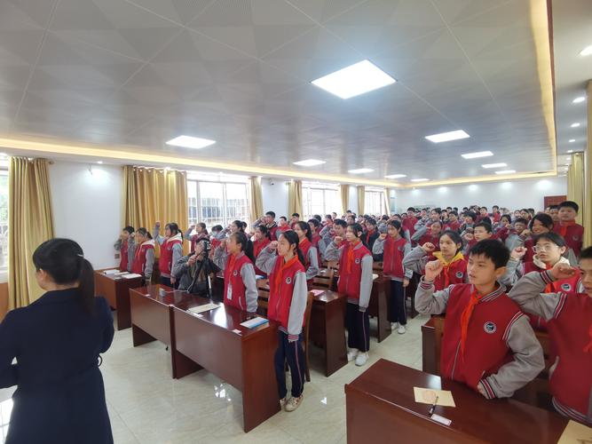 凝心聚力,奋起拼搏 ——梧州市第十二中学2021年春学期开学第一周实录