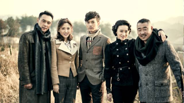 堪称国内第一部公路战争剧,剧情以抗日战争主线,韩栋在剧里饰演的男