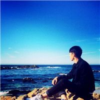 海边男生头像,站在海边的男生头像风景图片