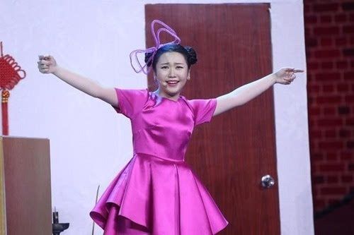 除上述两组选手外,"龅牙夫妻"小翠陈明威,"恐龙人战队"恐龙人及"