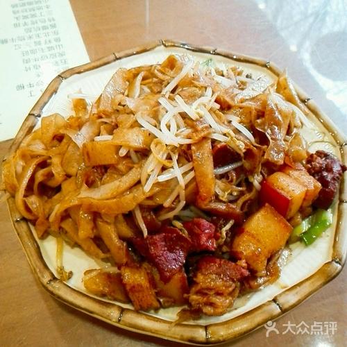 坛子肉焖饼
